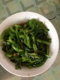 家常菜白灼菠菜