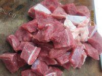 老爸做的土豆炖牛肉做法图解4)