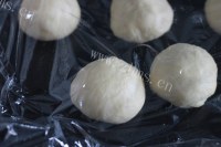 醇香美味螺管花生酱面包做法图解7)