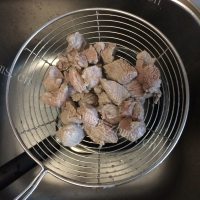 热腾腾的羊肉白萝卜汤做法图解7)