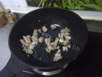 美味的豆角炖肉做法图解2)