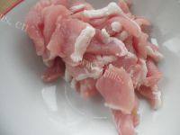 味道不错的孜然肉片做法图解2)