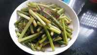 家常菜蒜苗炒肉片