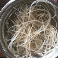 家常泡椒粉丝做法图解1)