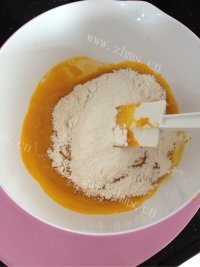 自制南瓜蛋糕做法图解6)
