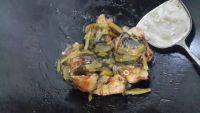 家常菜酸菜煮鱼