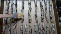 自制海苔芝麻阿拉棒做法图解9)