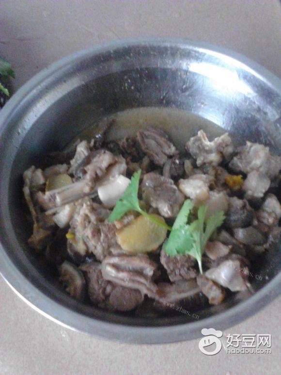 焖狗肉