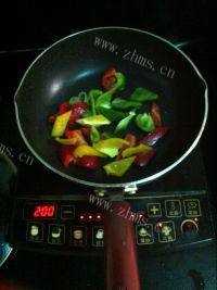 美味的鱼香大虾做法图解4)