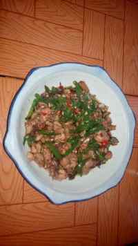 家常菜青椒炒鸡腿