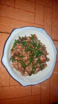 家常菜青椒炒鸡腿