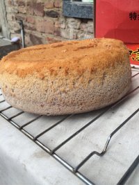 简单DIY电饭煲版紫薯蛋糕做法图解10)