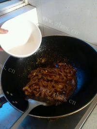 口感好的京酱肉丝做法图解9)