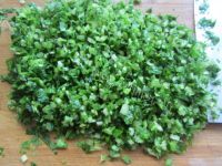 特下饭的芹菜猪肉饺子做法图解2)