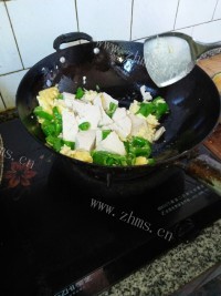 珍馐美味的鸡刨豆腐做法图解5)