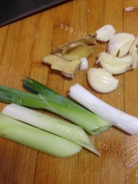 美味的鸡汤馄饨做法图解2)