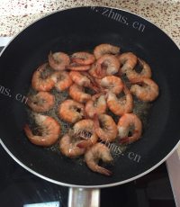 美味的油焖虾做法图解3)