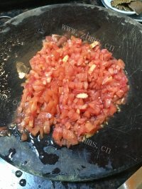 茄酱意粉做法图解6)