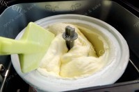 夏季美食百香果酸奶冰激凌的做法图解七