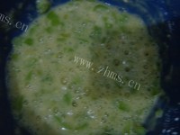 自制青椒鸡蛋饼做法图解5)