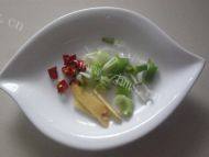 蒜苗炒豆芽做法图解3)