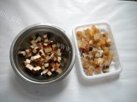 下饭的熏干毛豆烩咸鱼做法图解2)