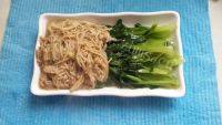 好吃的金针菇炒油菜做法图解10)