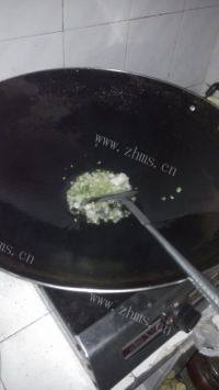营养晚餐炒河粉做法图解5)