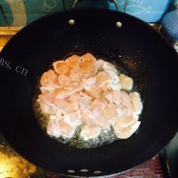美味的咖喱鸡肉做法图解3)