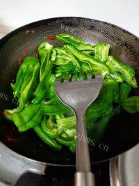 绿色食物之绿色食物之青椒回锅肉做法图解7)
