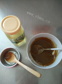 美味的麻酱烧饼做法图解3)
