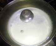 自制酸辣爽口凉皮做法图解7)