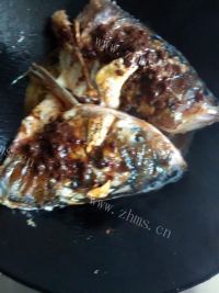 家常菜鱼头炖豆腐做法图解6)