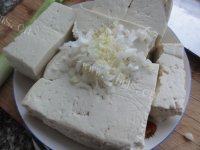 家常菜凉拌麻辣豆腐做法图解3)