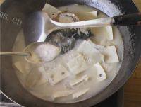 美美厨房之鱼头豆腐汤做法图解10)