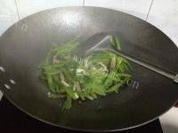 最爱的莴笋炒肉丝