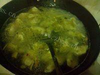 美味的瘦肉莲藕水饺做法图解11)