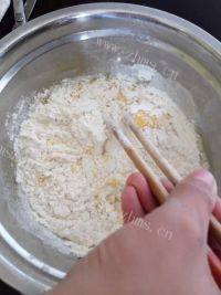 DIY电饭煲蛋糕做法图解5)
