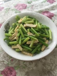 家常菜蒜苗炒豆干