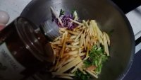美味的苹果什菜沙律做法图解7)