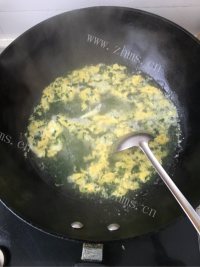 美味的菠菜鸡蛋面做法图解6)