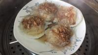 美味的粉丝蒸扇贝做法图解6)