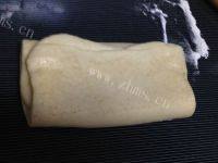 自己做的椒盐油酥烧饼做法图解12)