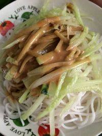 好吃的芝麻酱拌粉干做法图解7)