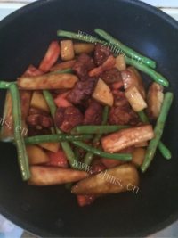 特色美食东北乱炖做法图解18)