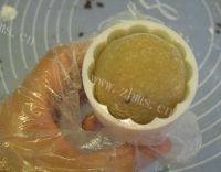 好吃简单的广式豆沙月饼做法图解19)