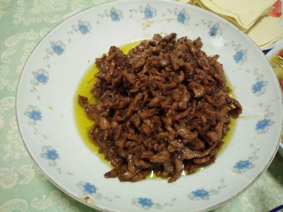 回味无穷的京酱肉丝
