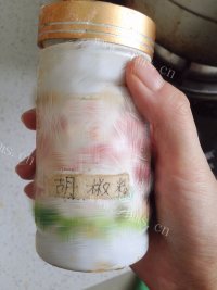 热腾腾的韭菜炒鸡蛋做法图解5)