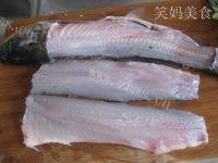 「老爸下厨」酸菜鱼做法图解5)