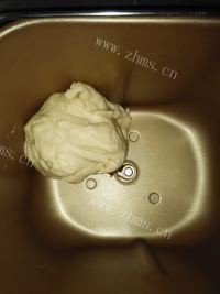 香糯爽滑的肉松面包做法图解1)